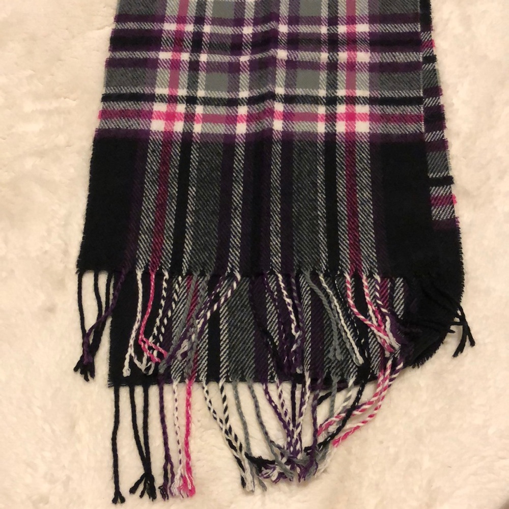 Plaid scarf